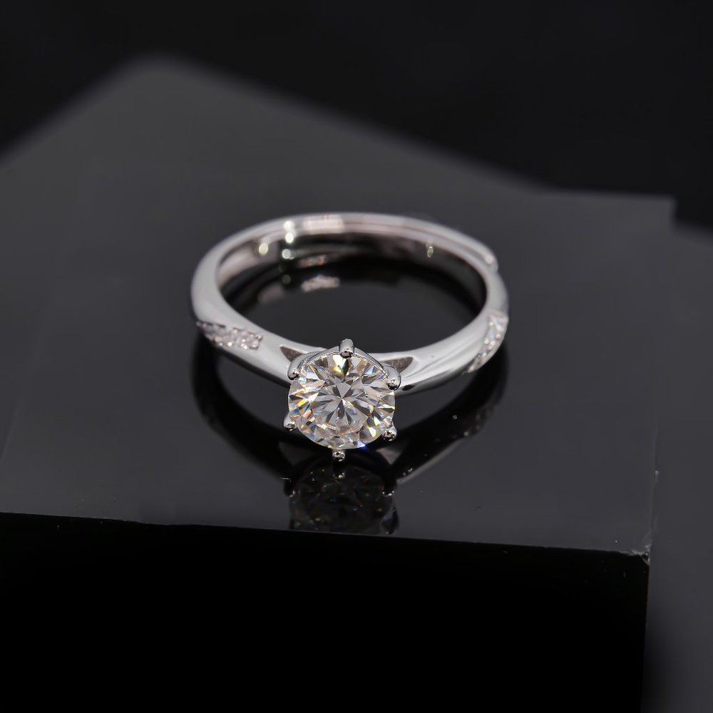 1 Carat Moissanite Diamond Ring. Silver With Gold Filling. Adjustable Si…